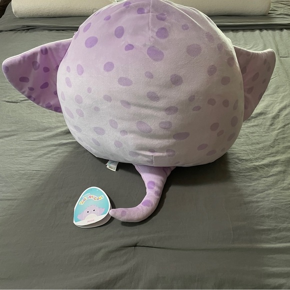 Squishmallow Aziza the Stingray 16 inch - Picture 2 of 5